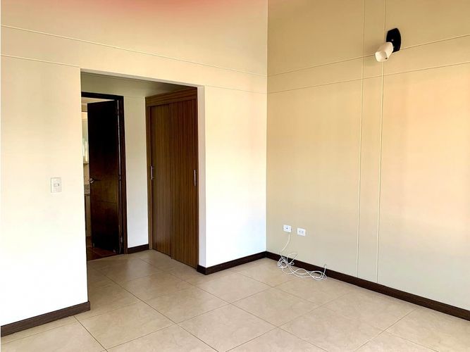 Casa de 3 alcobas en venta en Rionegro, 169 m² · foto 15 de 24