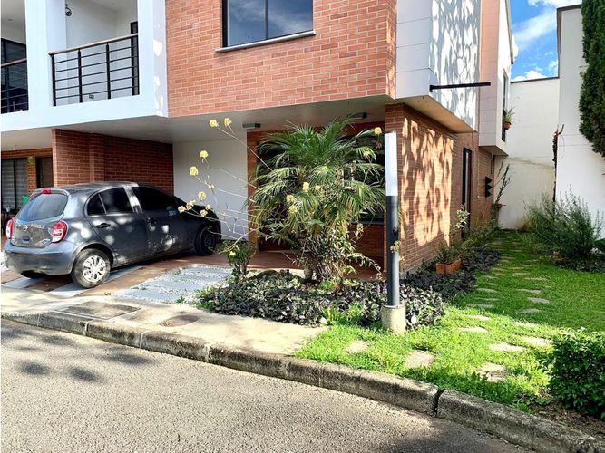 Casa de 3 alcobas en venta en Rionegro, 169 m² · foto 18 de 24