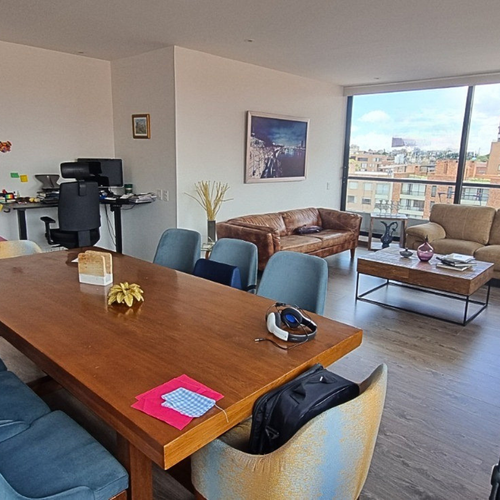 Apartamento de 3 alcobas en venta en Santa Paula, Bogotá, 154 m² · foto 2 de 19