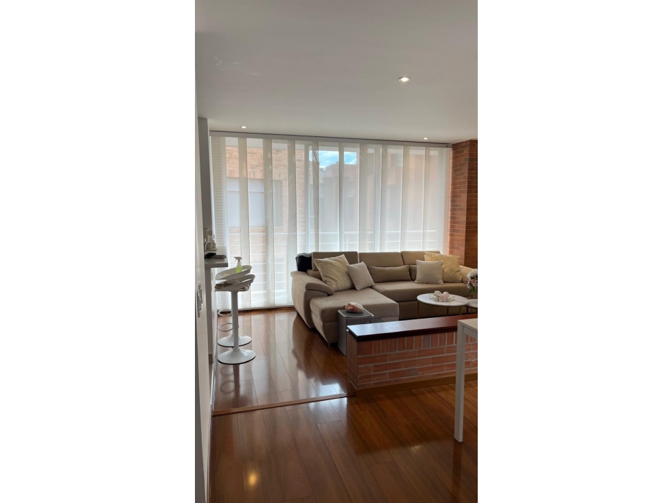 Apartamento en venta en Los Rosales, Bogotá · foto 3 de 24