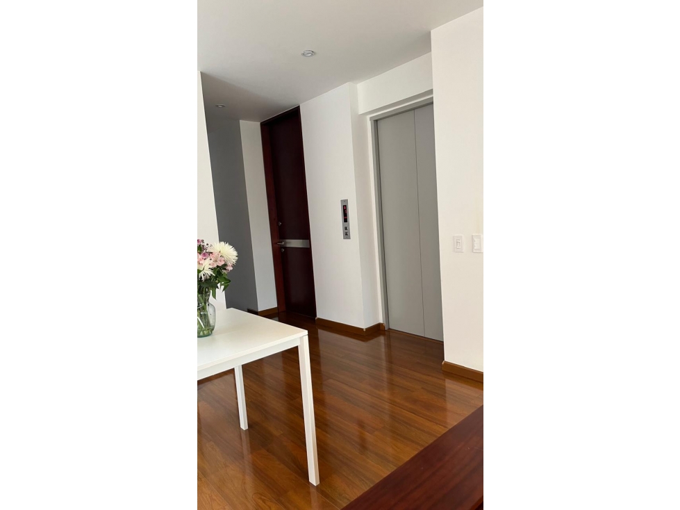 Apartamento en venta en Los Rosales, Bogotá · foto 9 de 24