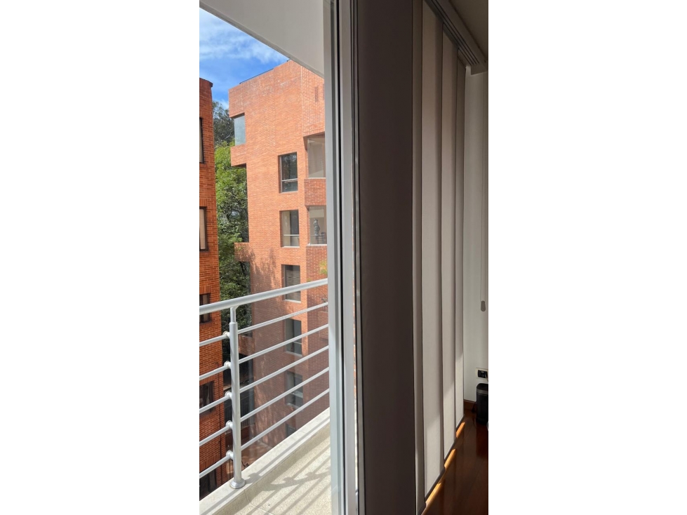 Apartamento en venta en Los Rosales, Bogotá · foto 13 de 24