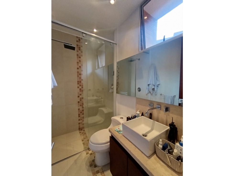 Apartamento en venta en Los Rosales, Bogotá · foto 14 de 24