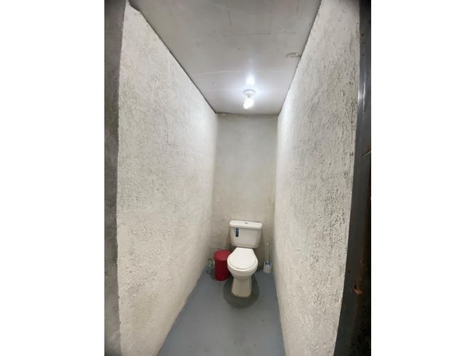 Bodega en venta en Troncal, Cali, 861 m² · foto 9 de 13