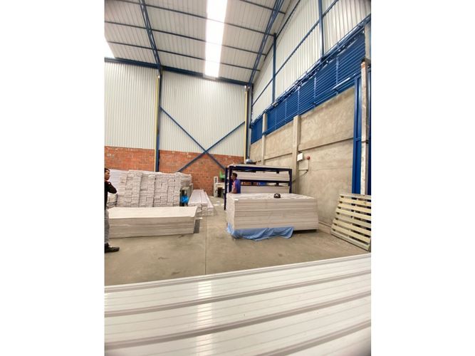 Bodega en venta en Troncal, Cali, 861 m² · foto 13 de 13
