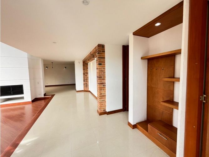 Casa de 4 alcobas en venta en Cerca De Piedra, Chía, 199 m² · foto 3 de 24