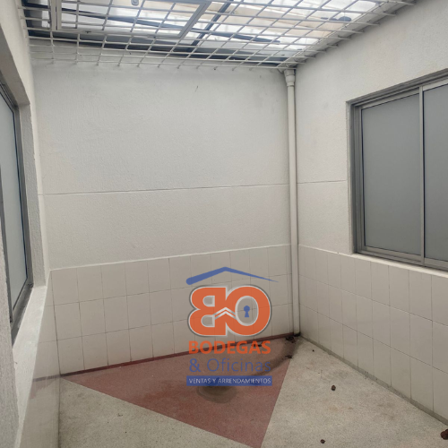 Casa de 5 alcobas en venta en Santa Mónica, Medellín, 150 m² · foto 12 de 17