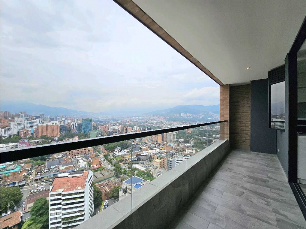 Apartamento en arriendo en El Poblado, Medellín · foto 5 de 24