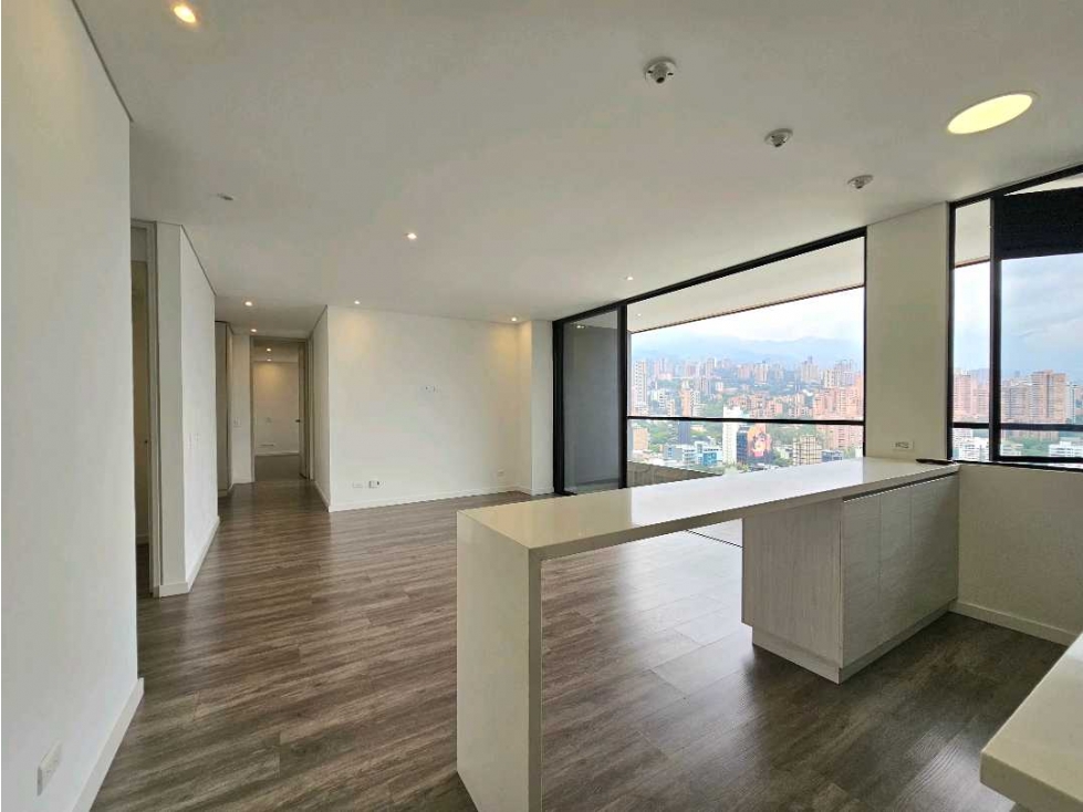 Apartamento en arriendo en El Poblado, Medellín · foto 11 de 24