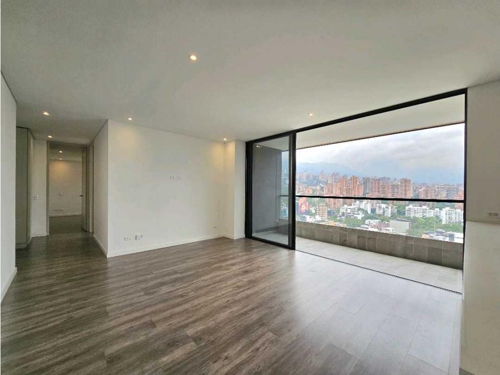 Apartamento en arriendo en El Poblado, Medellín · foto 13 de 24