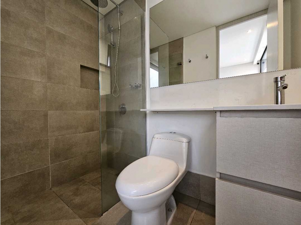 Apartamento en arriendo en El Poblado, Medellín · foto 20 de 24