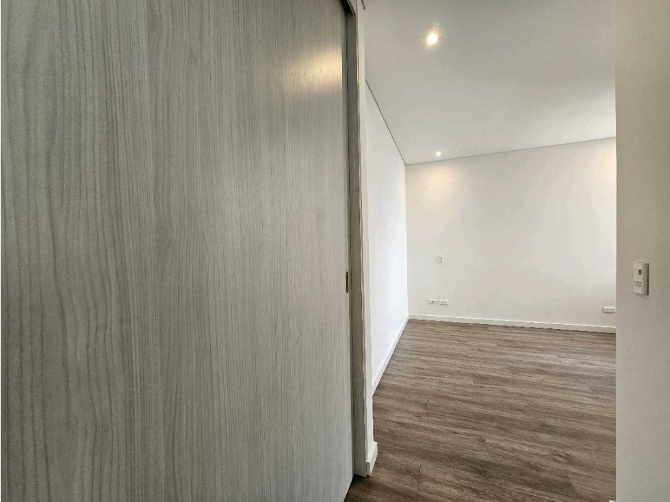 Apartamento en arriendo en El Poblado, Medellín · foto 24 de 24
