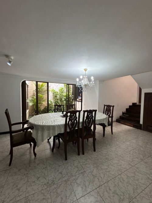 Casa de 5 alcobas en venta en El Ingenio, Cali, 750 m² · foto 4 de 24