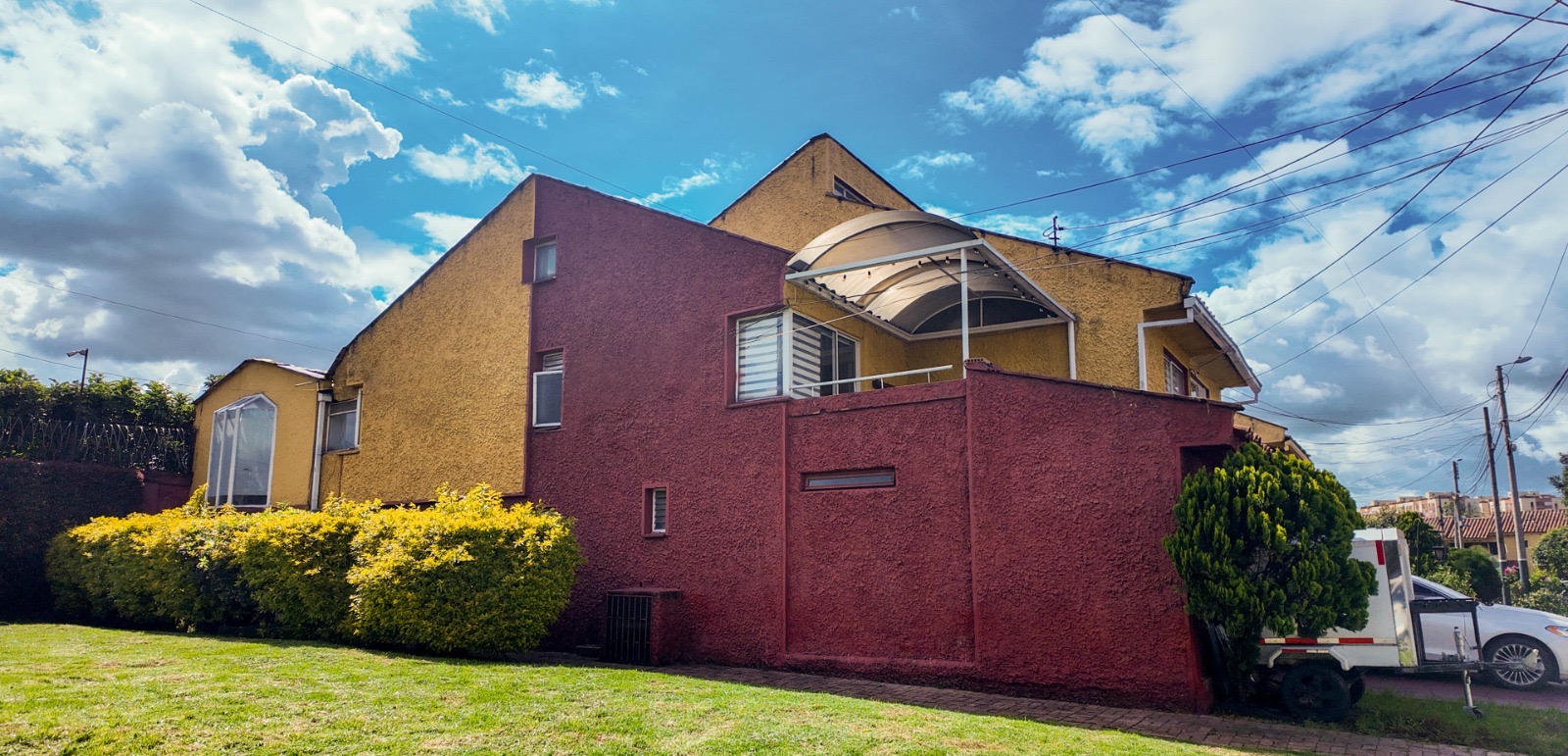 Casa en venta en Barrios Unidos, Bogotá · foto 2 de 17