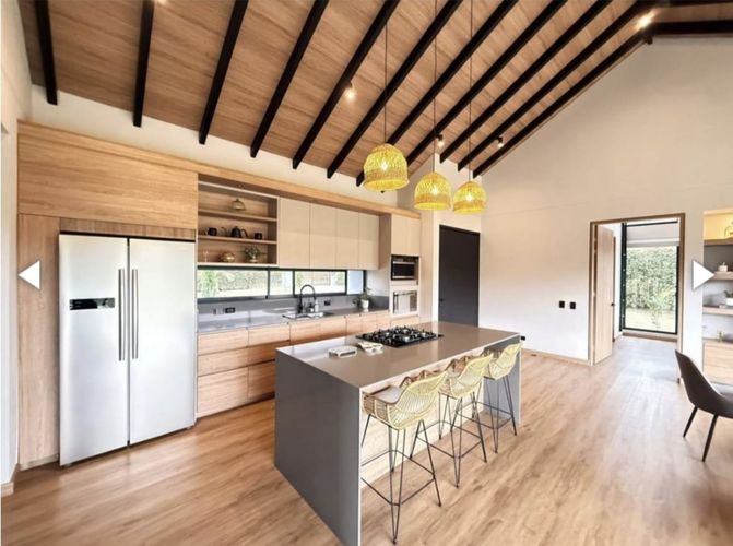 Casa de 2 alcobas en venta en San Nicolas, La Ceja, 178 m² · foto 2 de 16