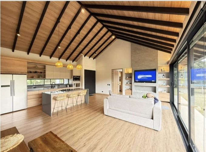 Casa de 2 alcobas en venta en San Nicolas, La Ceja, 178 m² · foto 5 de 16