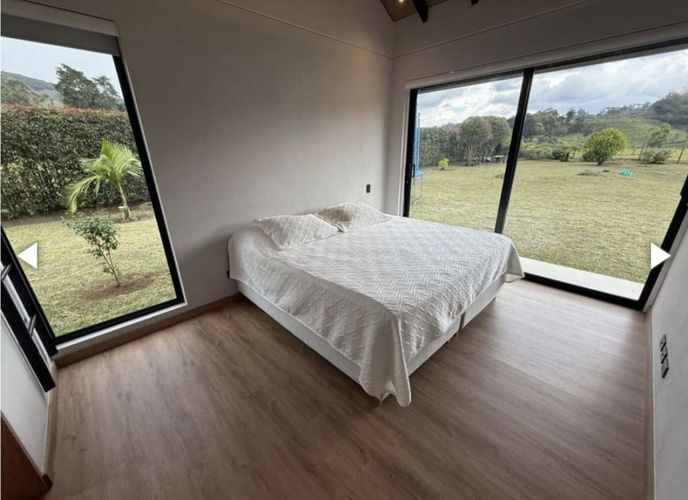 Casa de 2 alcobas en venta en San Nicolas, La Ceja, 178 m² · foto 12 de 16