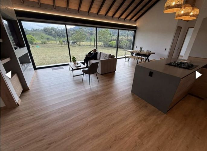 Casa de 2 alcobas en venta en San Nicolas, La Ceja, 178 m² · foto 4 de 16