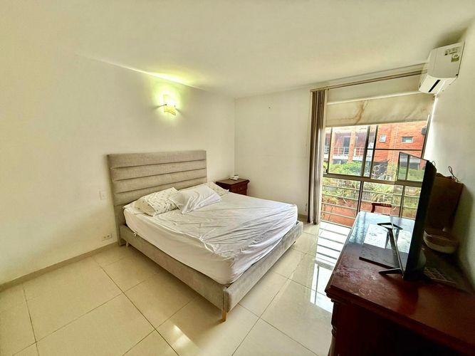 Apartamento de 3 alcobas en venta en Ciudad Jardin, Cali, 132 m² · foto 9 de 11