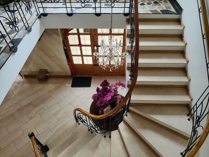 Casa en venta en El Contador, Bogotá, 600 m² · foto 2 de 7