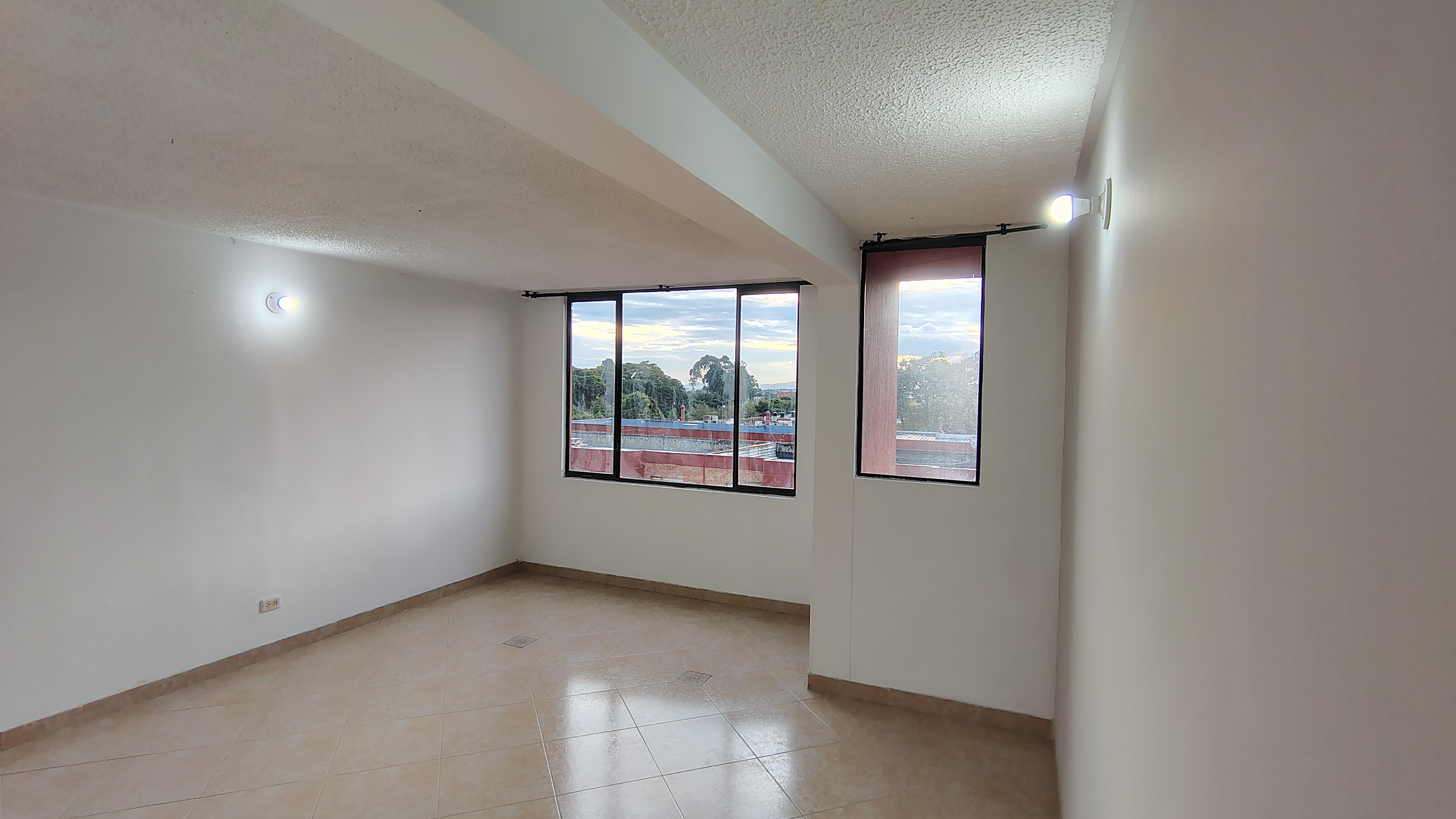 Apartamento en venta en Lombardia, Bogotá · foto 2 de 14