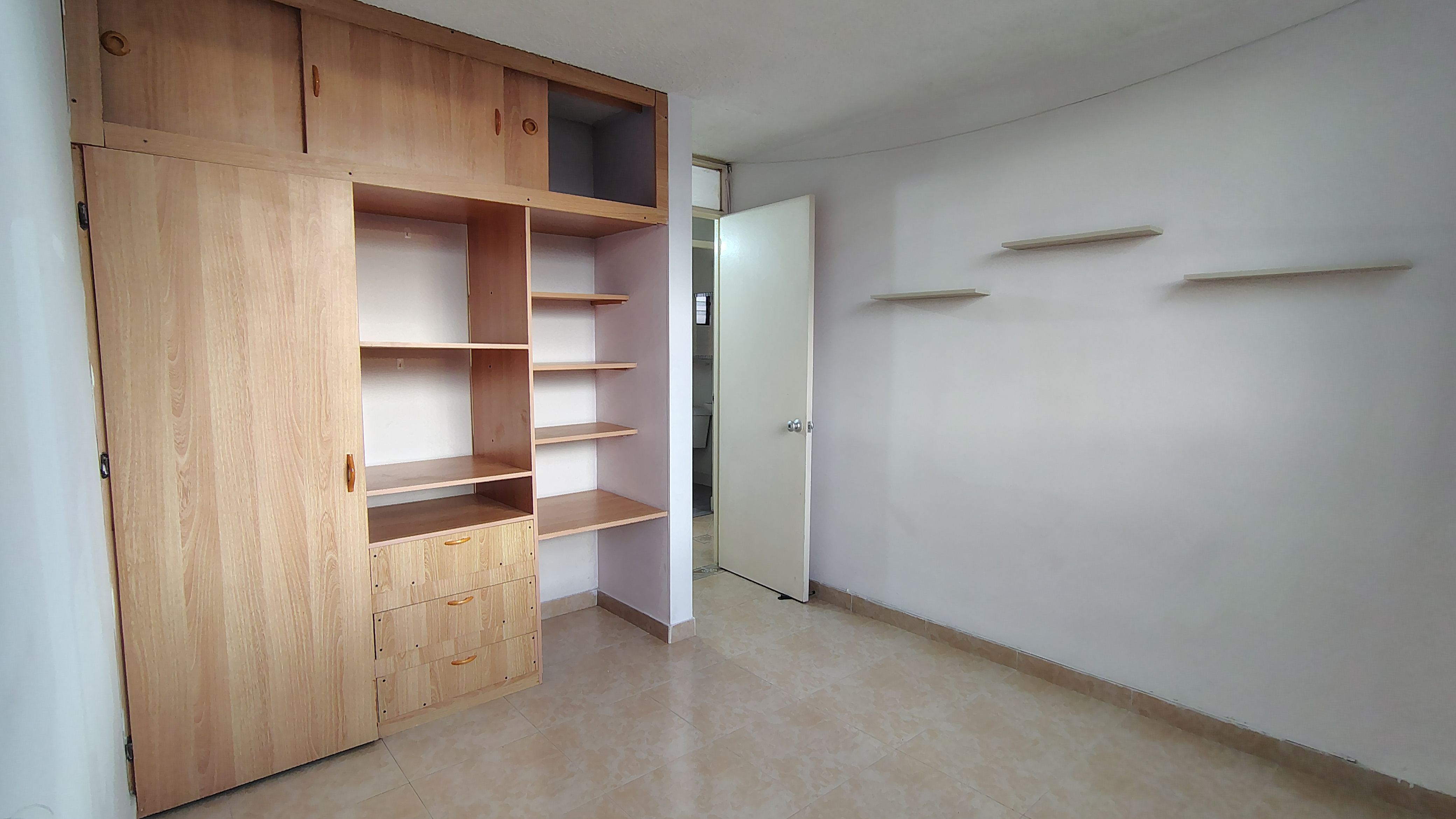 Apartamento en venta en Lombardia, Bogotá · foto 4 de 14