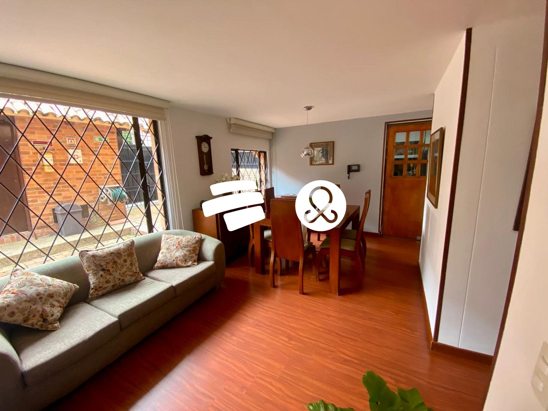Casa en venta en Cedritos, Bogotá · foto 3 de 24