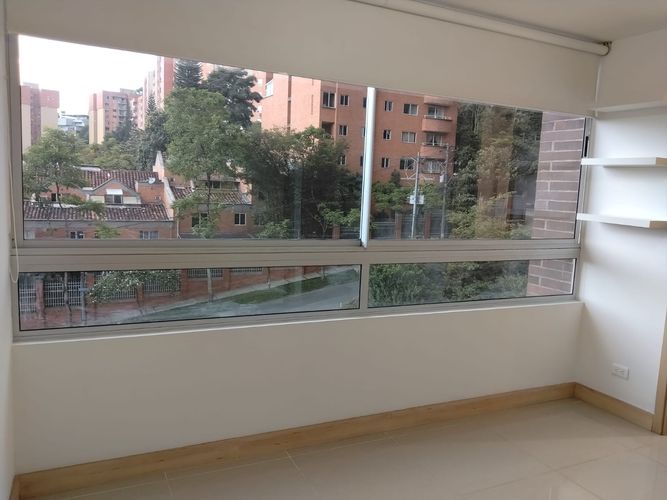 Apartamento de 2 alcobas en arriendo en El Poblado, Medellín, 127 m² · foto 14 de 20