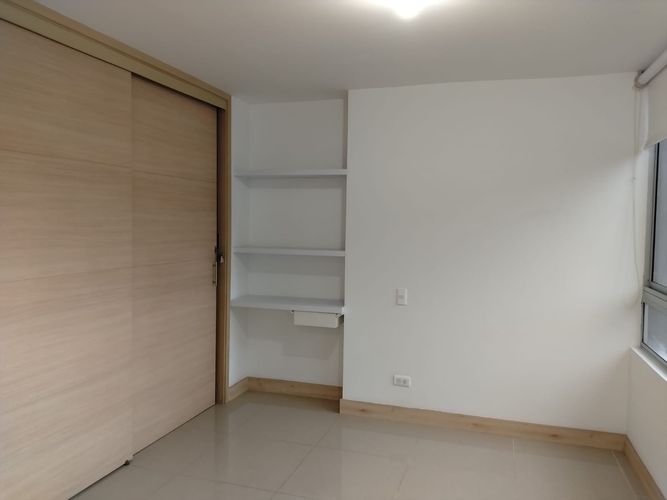 Apartamento de 2 alcobas en arriendo en El Poblado, Medellín, 127 m² · foto 15 de 20