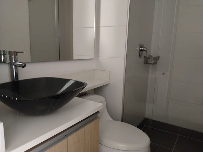 Apartamento de 2 alcobas en arriendo en El Poblado, Medellín, 127 m² · foto 18 de 20