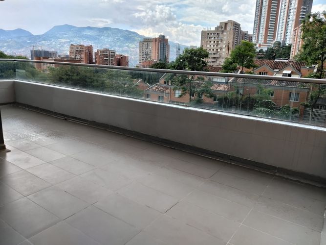 Apartamento de 2 alcobas en arriendo en El Poblado, Medellín, 127 m² · foto 20 de 20