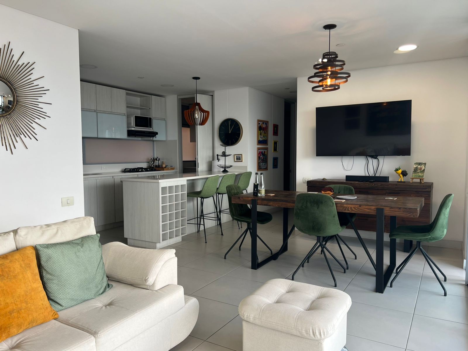 Apartamento en arriendo en Cumbres, Envigado · foto 5 de 17