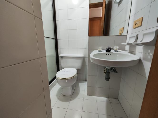 Apartamento de 3 alcobas en arriendo en Urbanización Las Cumbres, Medellín, 220 m² · foto 7 de 20
