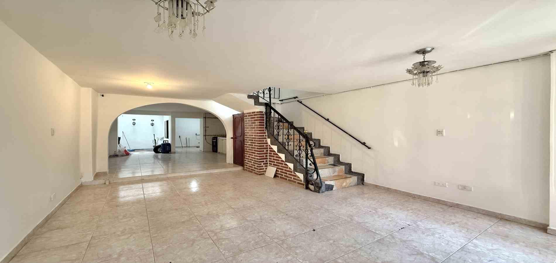 Casa en venta en Avenida 30 De Agosto, Pereira · foto 3 de 23