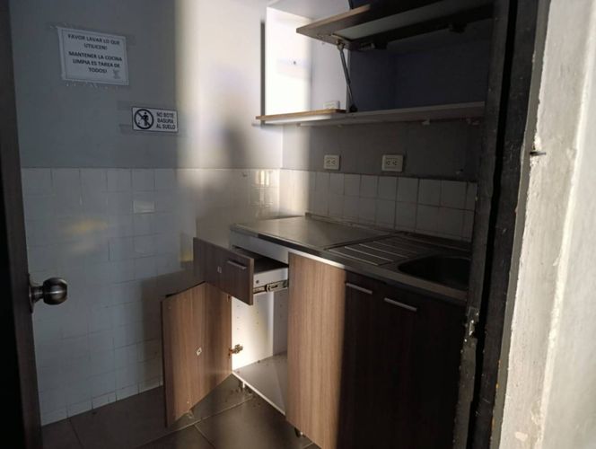 Bodega en venta en Laureles, Medellín, 285 m² · foto 7 de 13