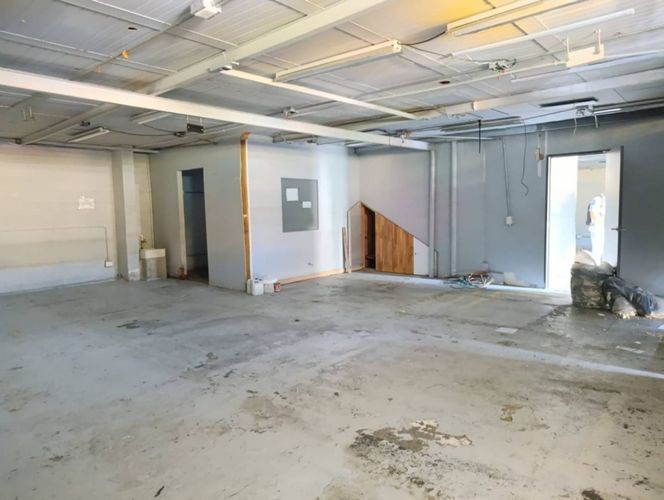 Bodega en venta en Laureles, Medellín, 285 m² · foto 9 de 13