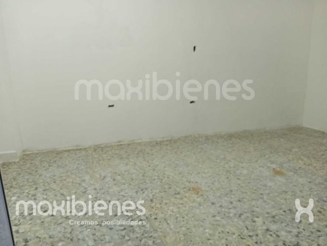 Local en arriendo en Velez, Apartado, 7 m² · foto 2 de 6