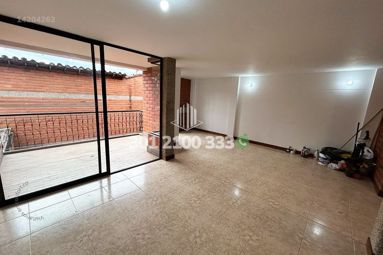 Casa de 3 alcobas en arriendo en Las Brujas, Envigado, 190 m² · foto 3 de 24