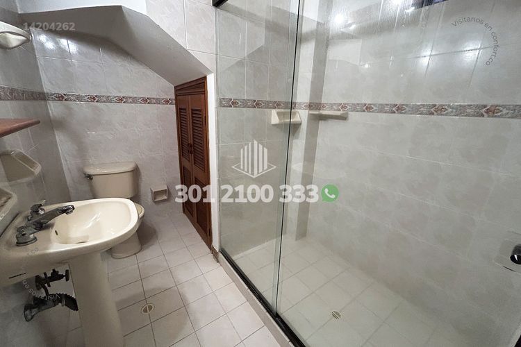Casa de 3 alcobas en arriendo en Las Brujas, Envigado, 190 m² · foto 16 de 24