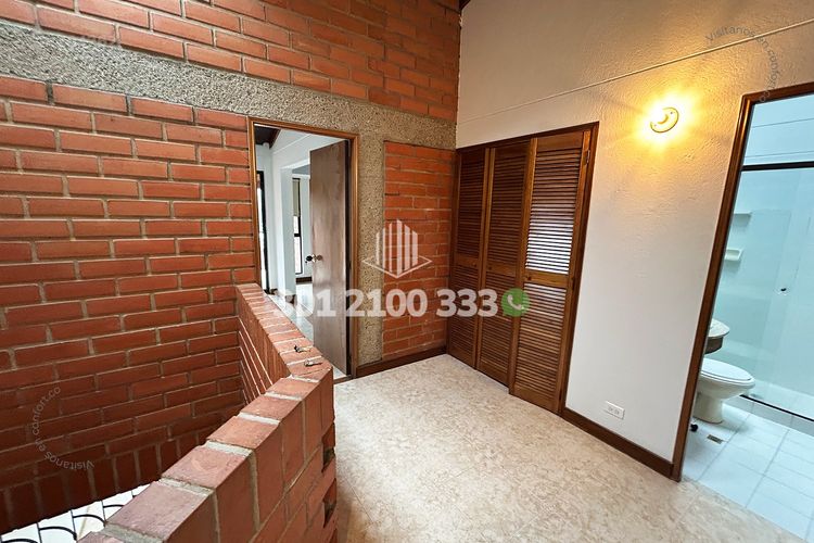 Casa de 3 alcobas en arriendo en Las Brujas, Envigado, 190 m² · foto 18 de 24