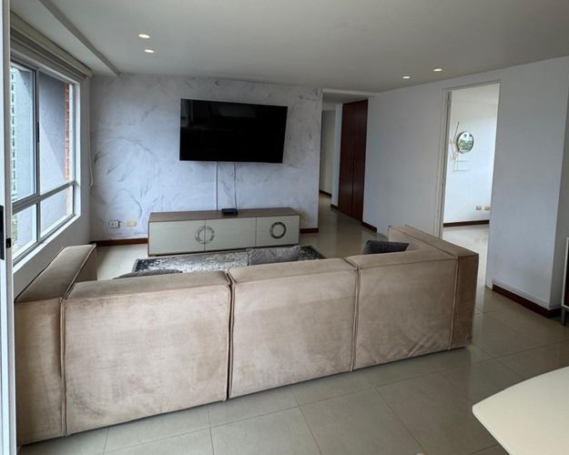 Apartamento de 3 alcobas en venta en El Poblado, Medellín, 103 m² · foto 6 de 16