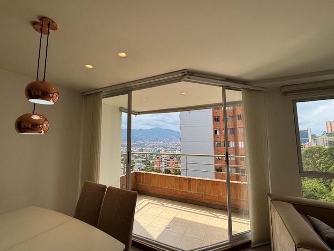 Apartamento de 3 alcobas en venta en El Poblado, Medellín, 103 m² · foto 4 de 16