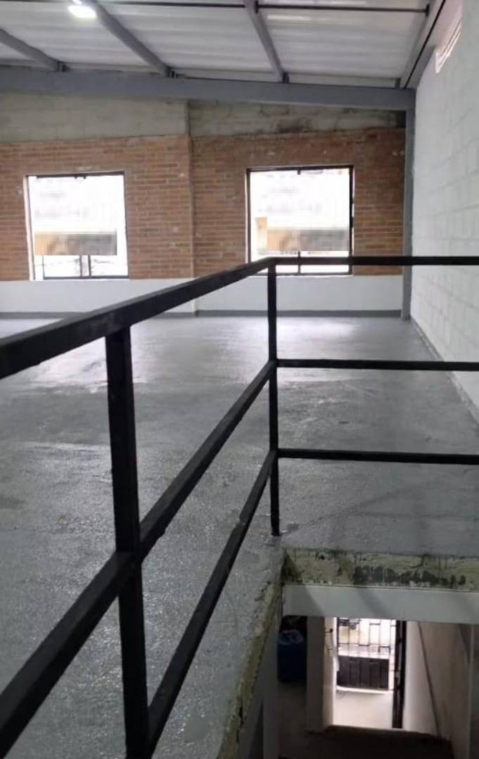 Warehouse for sale in Cristo rey, Medellín 3