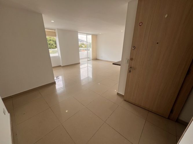 Apartamento de 3 alcobas en venta en Santa Isabel, Cali, 116 m² · foto 2 de 24