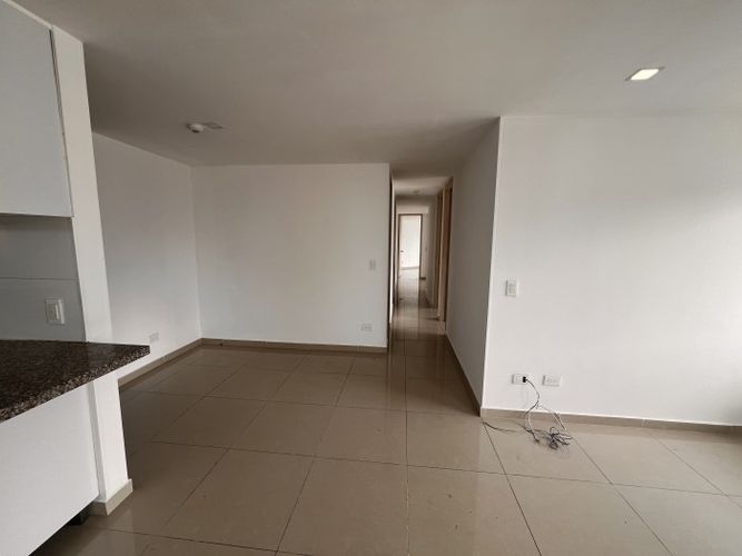 Apartamento de 3 alcobas en venta en Santa Isabel, Cali, 116 m² · foto 10 de 24