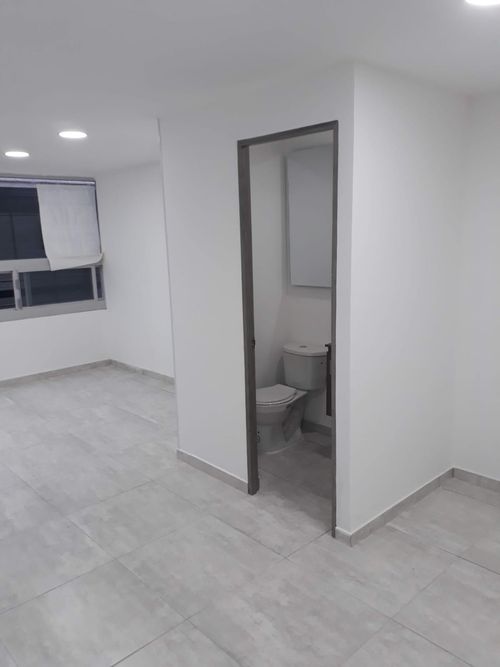 Oficina en arriendo en El Porvenir, Rionegro, 32 m² · foto 2 de 8
