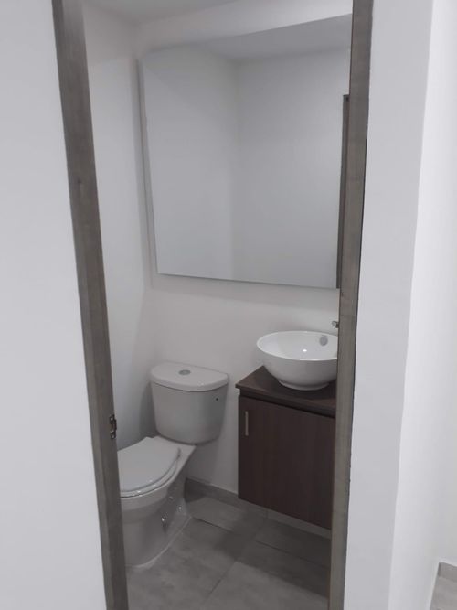 Oficina en arriendo en El Porvenir, Rionegro, 32 m² · foto 5 de 8