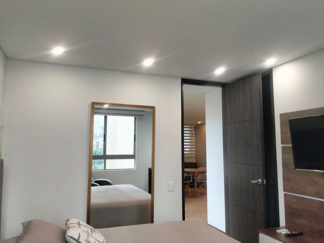 Apartamento de 2 alcobas en arriendo en El Poblado, Medellín, 145 m² · foto 12 de 17
