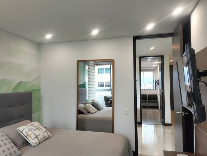 Apartamento de 2 alcobas en arriendo en El Poblado, Medellín, 145 m² · foto 13 de 17