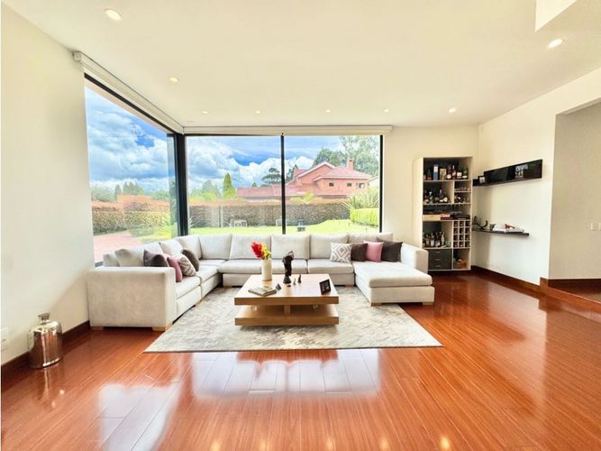 Casa de 3 alcobas en venta en Guaymaral, Bogotá, 360 m² · foto 4 de 24